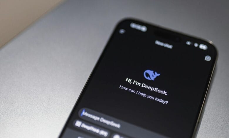 DeepSeek 4