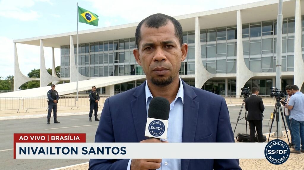 Na manhã desta quinta-feira (28), a Polícia Civil do Distrito Federal deflagrou uma operação que resultou na prisão de três rodoviários. Os indivíduos são suspeitos de envolvimento no vandalismo de 57 ônibus da empresa Urbi, ocorrido em janeiro deste ano em diversas regiões administrativas do DF