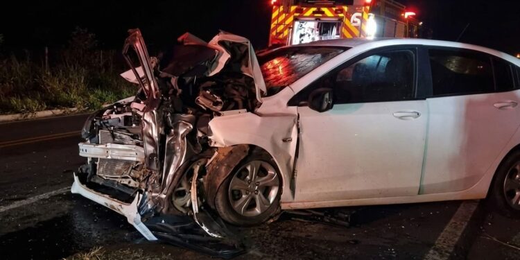Acidente BR-251: colisão fatal perto de São Sebastião